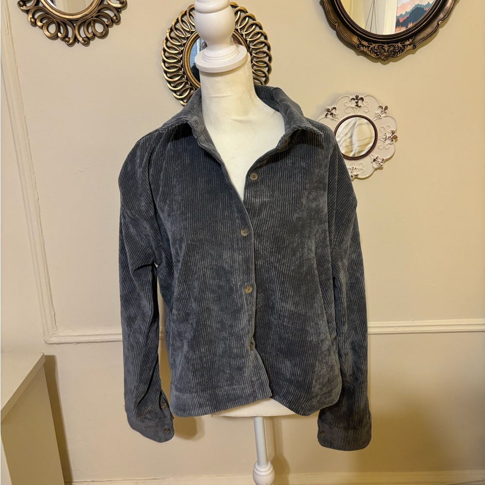 Wishlist Blue Button Down. Size M.